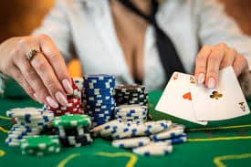 Antarmuka aplikasi mobile tokowendigg menampilkan menu permainan slot dan opsi deposit